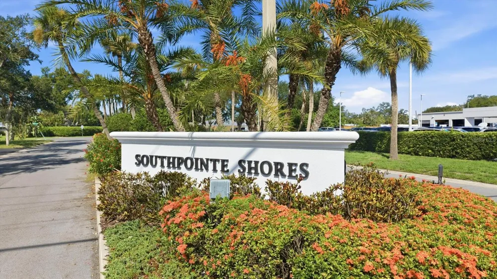 1761 SANDALWOOD DRIVE Sarasota, FL 34231