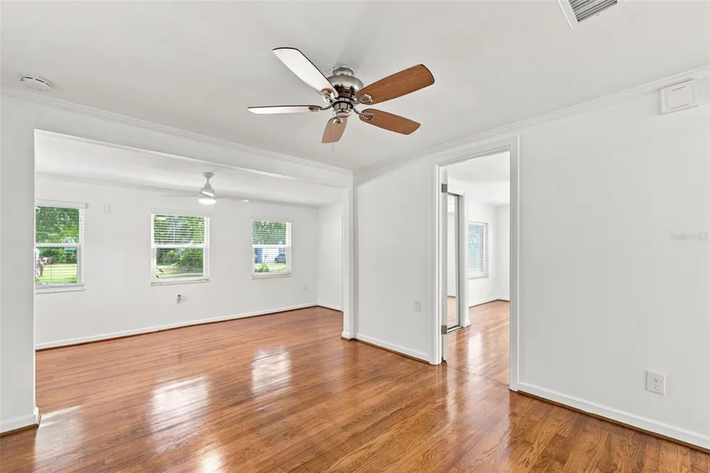 7660 54TH STREET Pinellas Park, FL 33781