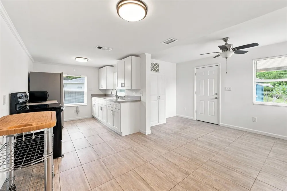 7660 54TH STREET Pinellas Park, FL 33781