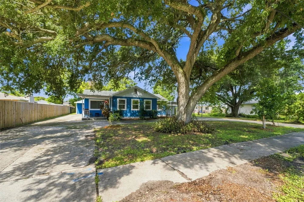 7660 54TH STREET Pinellas Park, FL 33781
