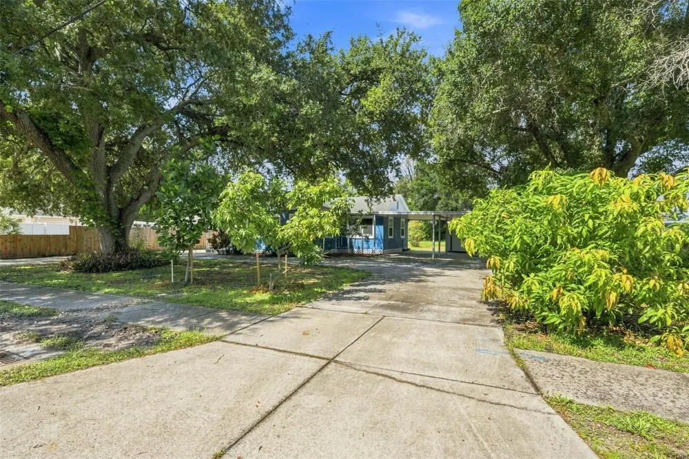 7660 54TH STREET Pinellas Park, FL 33781