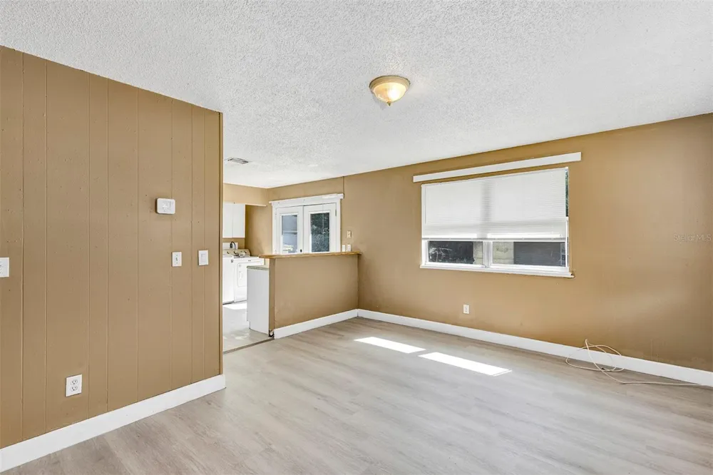 5879 NW 1ST STREET ocala, FL 34482
