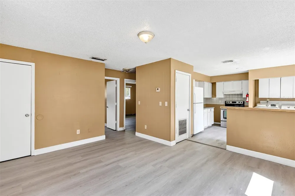 5879 NW 1ST STREET ocala, FL 34482