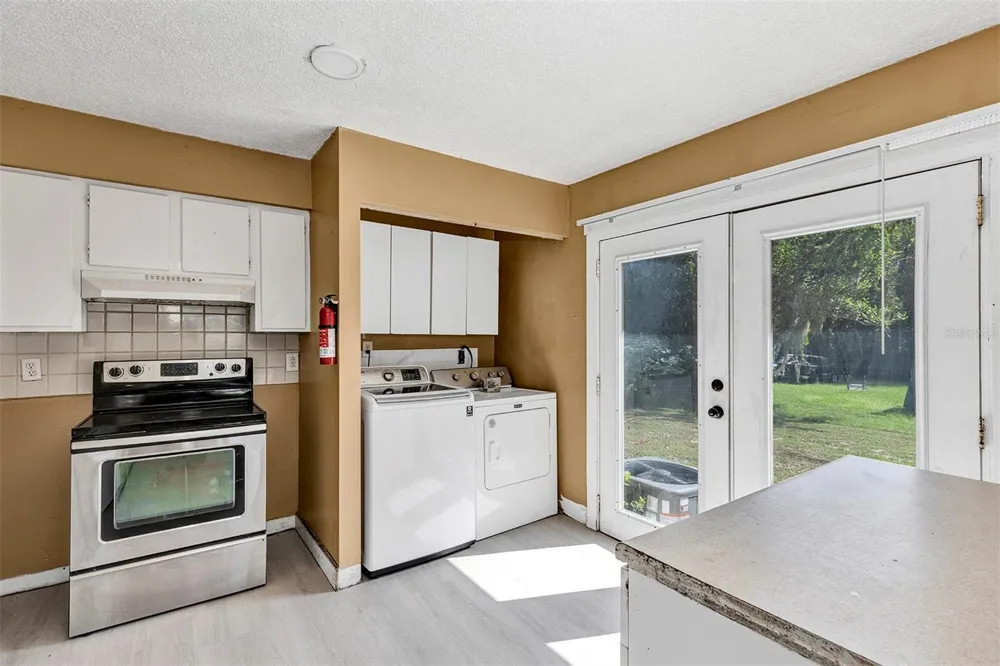 5879 NW 1ST STREET ocala, FL 34482