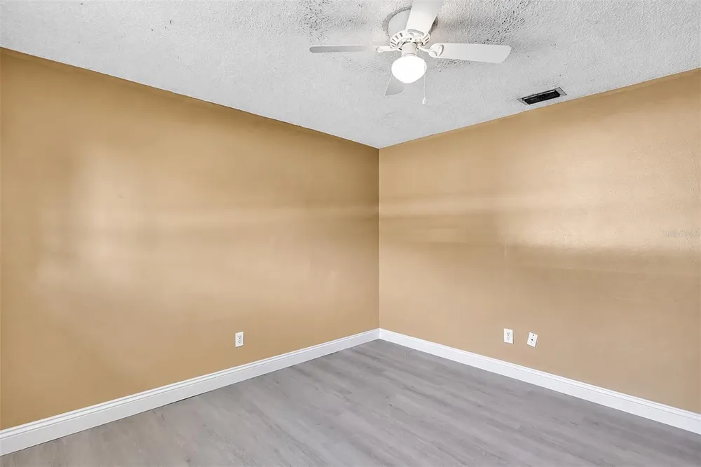 5879 NW 1ST STREET ocala, FL 34482