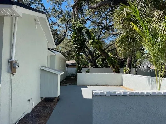 741 28TH AVENUE S St Petersburg, FL 33705