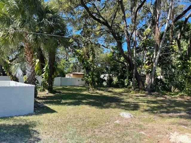 741 28TH AVENUE S St Petersburg, FL 33705