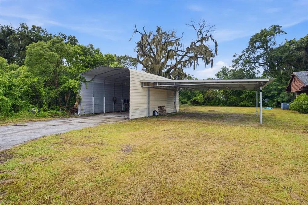 1810 BLAND WAY Dover, FL 33527