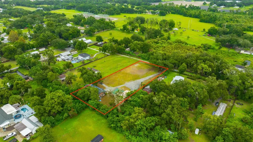 1810 BLAND WAY Dover, FL 33527
