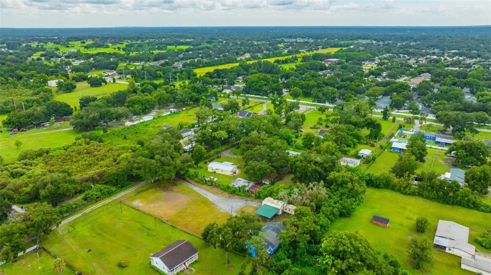 1810 BLAND WAY Dover, FL 33527