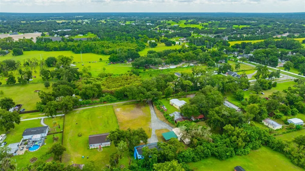 1810 BLAND WAY Dover, FL 33527