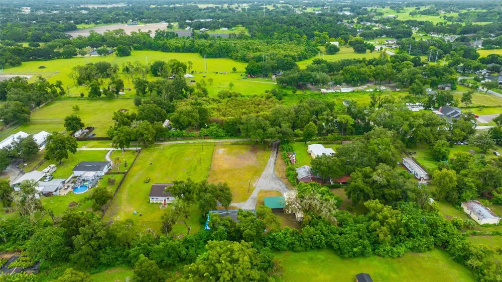 1810 BLAND WAY Dover, FL 33527