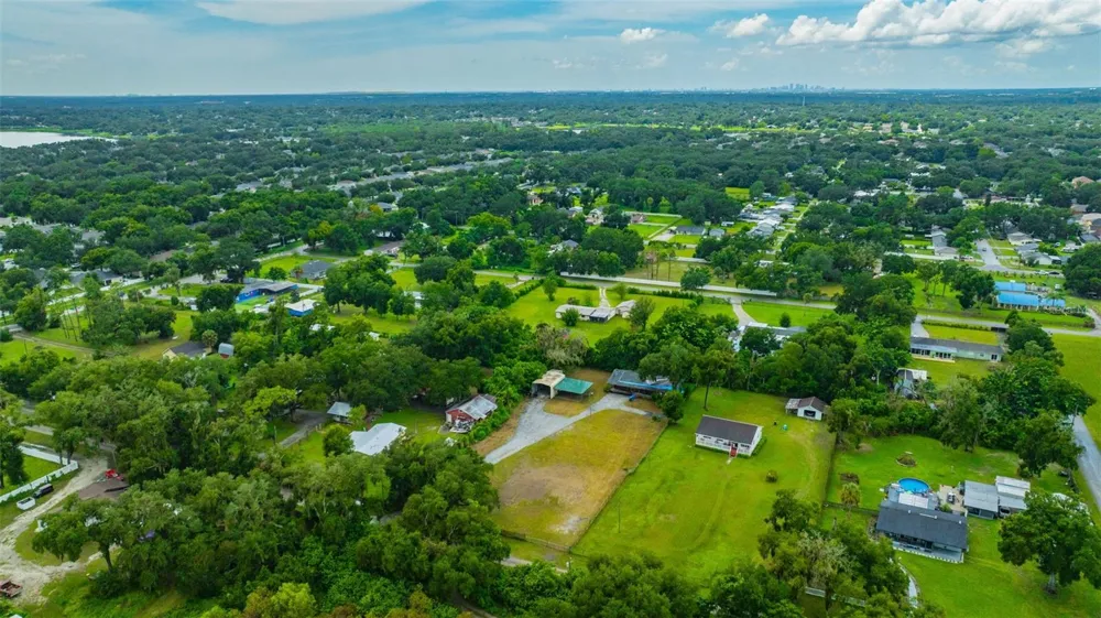 1810 BLAND WAY Dover, FL 33527