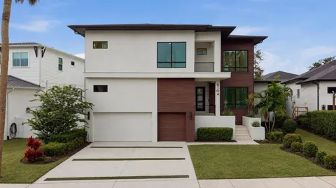 5104 W EVELYN DRIVE