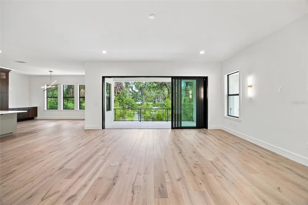 5104 W EVELYN DRIVE Tampa, FL 33609