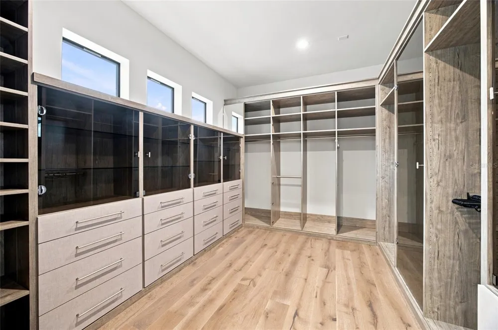 5104 W EVELYN DRIVE Tampa, FL 33609