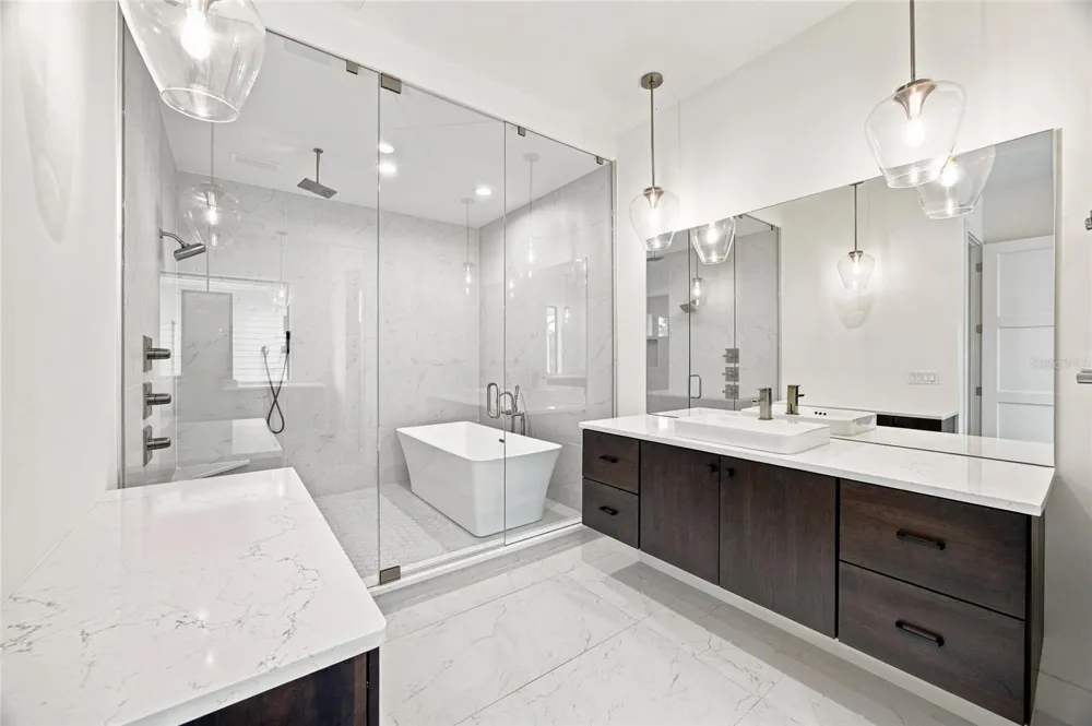 5104 W EVELYN DRIVE Tampa, FL 33609