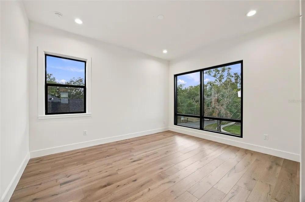 5104 W EVELYN DRIVE Tampa, FL 33609