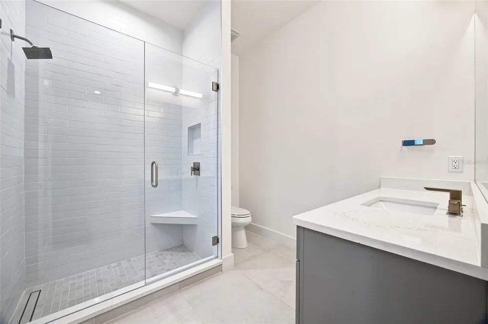 5104 W EVELYN DRIVE Tampa, FL 33609