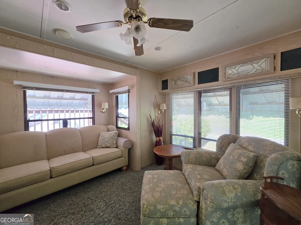 110 Holiday Loop Cleveland, GA 30528