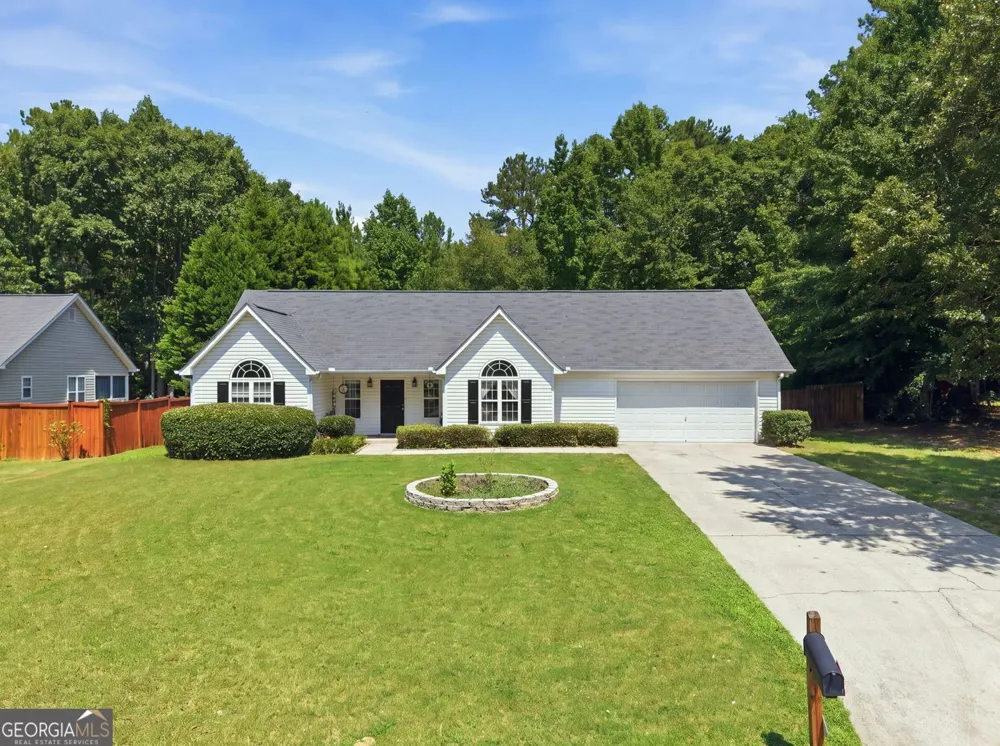 540 WINDERMERE DR DR Loganville, GA 30052