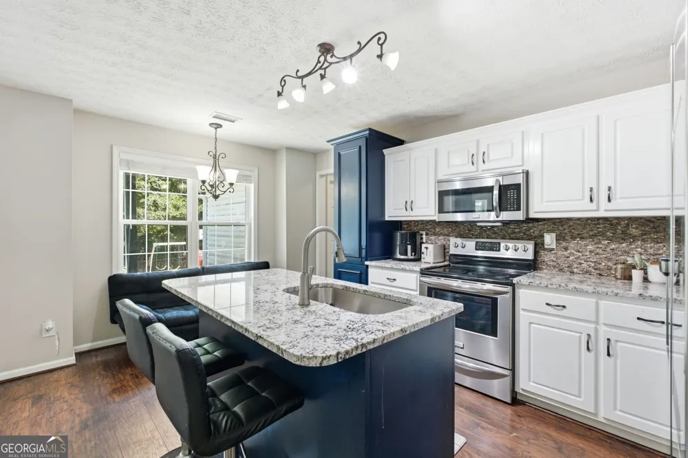 540 WINDERMERE DR DR Loganville, GA 30052