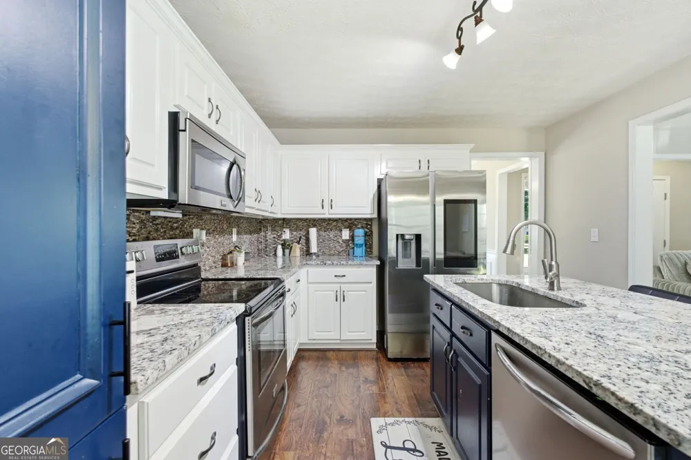 540 WINDERMERE DR DR Loganville, GA 30052