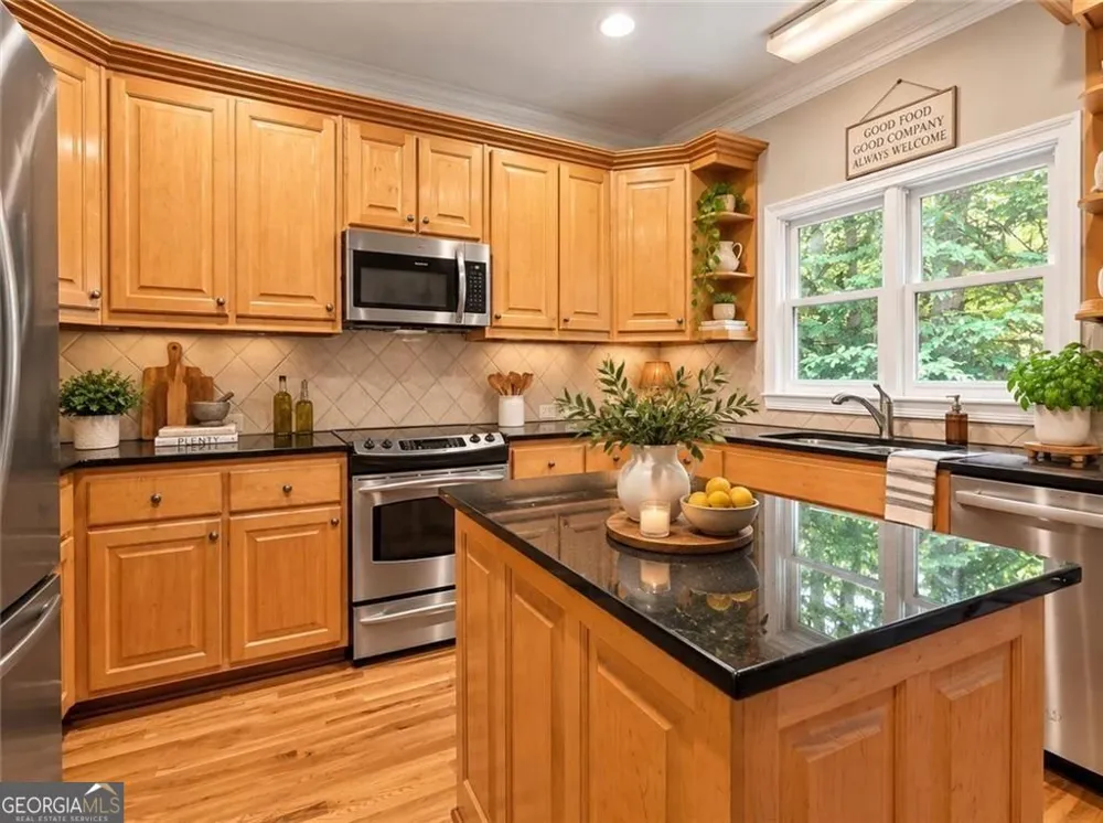 5717 Harmony Point DR Lilburn, GA 30047
