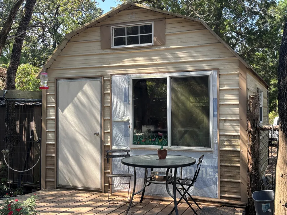 667 Paint Creek South Road Paige, TX 78659