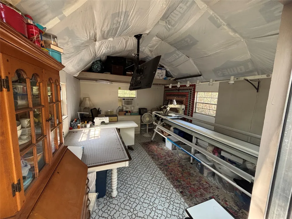 667 Paint Creek South Road Paige, TX 78659
