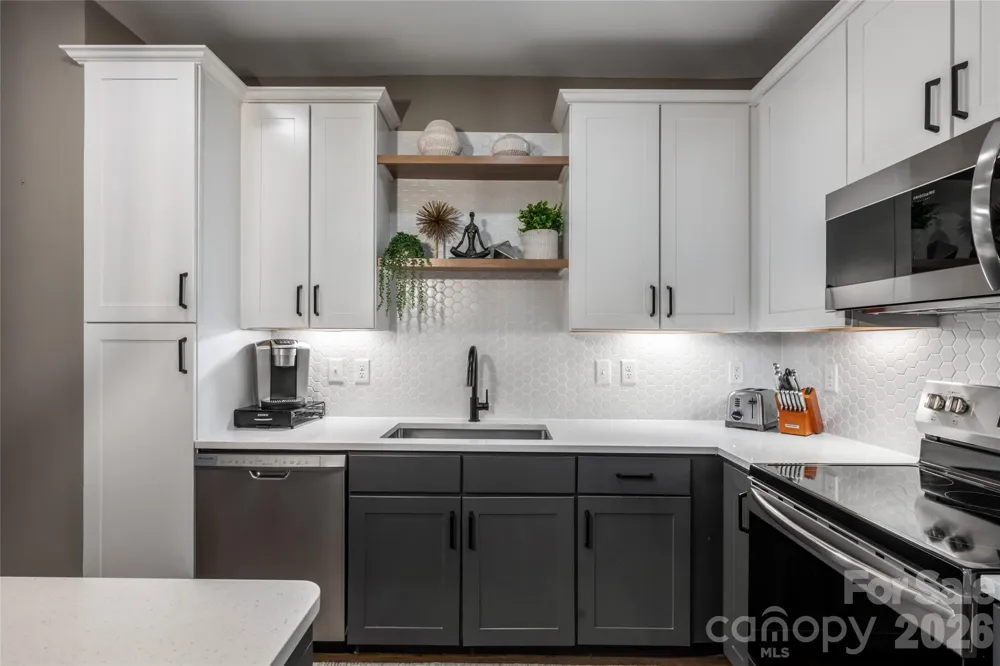 55 S Market Street #107 Asheville, NC 28801