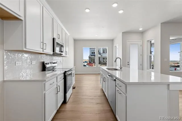2452 W 162nd Avenue Broomfield, CO 80023