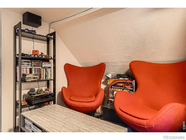 33 L ROAD Golden, CO 80403