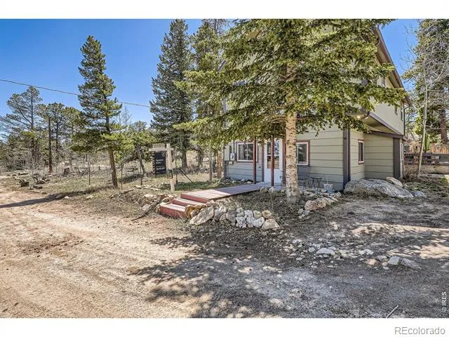 33 L ROAD Golden, CO 80403