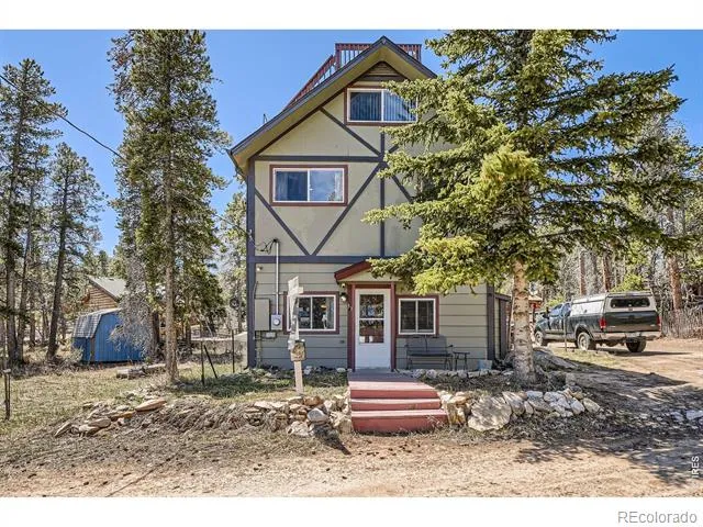 33 L ROAD Golden, CO 80403