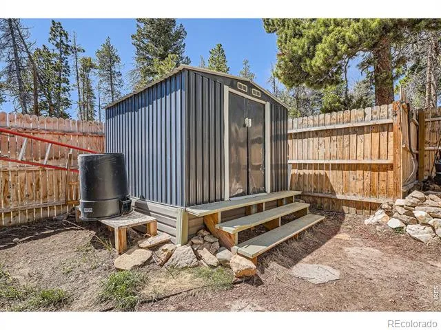 33 L ROAD Golden, CO 80403