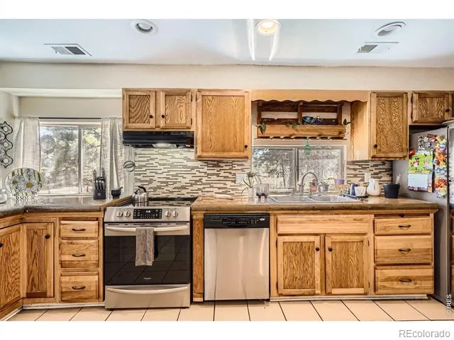 33 L ROAD Golden, CO 80403