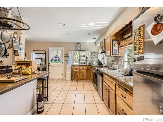 33 L ROAD Golden, CO 80403