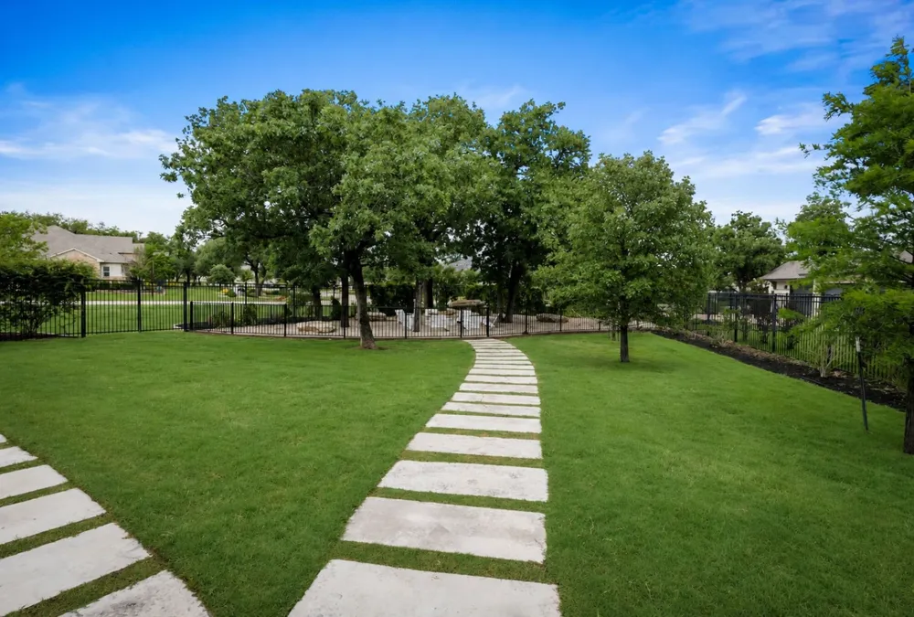 495 Bunker Ranch Boulevard Dripping Springs, TX 78620