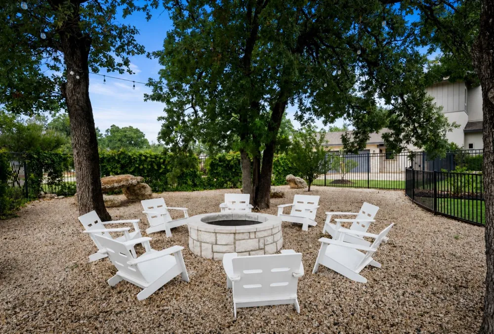 495 Bunker Ranch Boulevard Dripping Springs, TX 78620
