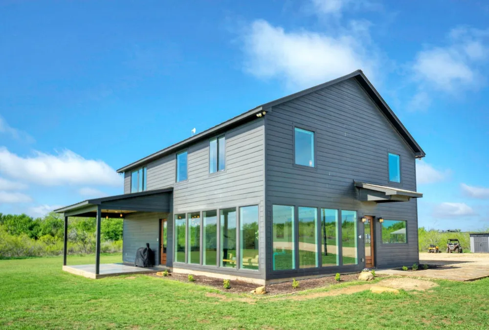 4201 County Road 463 Elgin, TX 78621