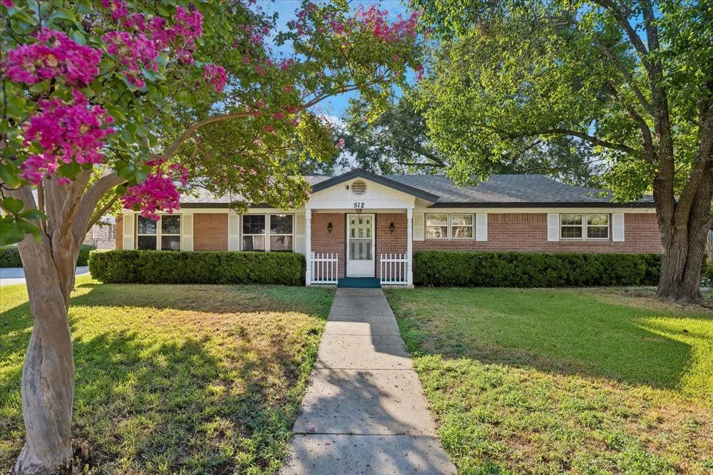 512 Brown Trail Court Hurst, TX 76053