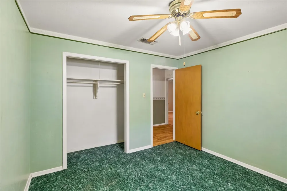 512 Brown Trail Court Hurst, TX 76053