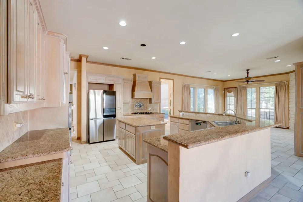 7012 Shalimar Court Colleyville, TX 76034