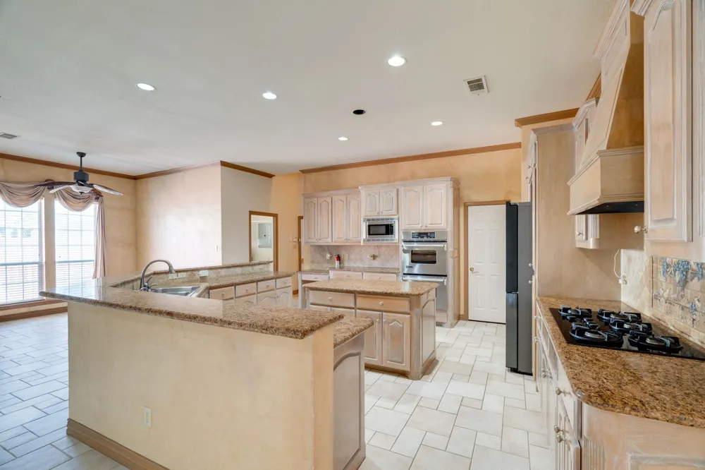7012 Shalimar Court Colleyville, TX 76034