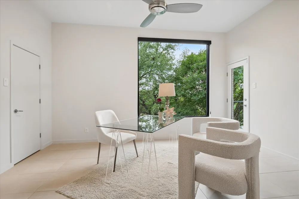 3210 Elizabeth Street Dallas, TX 75204