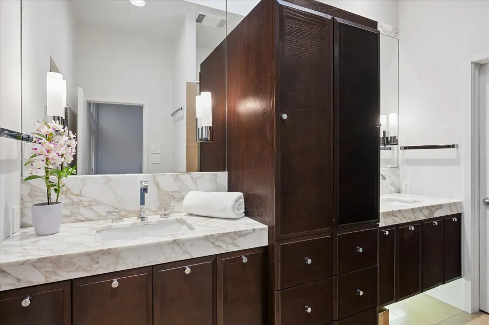 3210 Elizabeth Street Dallas, TX 75204