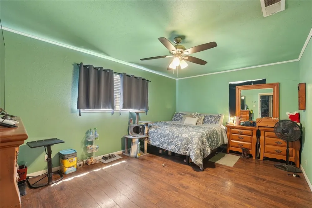 2710 Moonriver Lane Farmers Branch, TX 75234