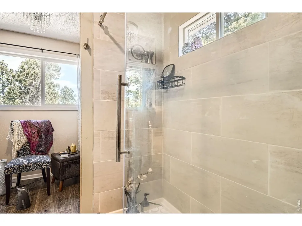 33 L ROAD Golden, CO 80403
