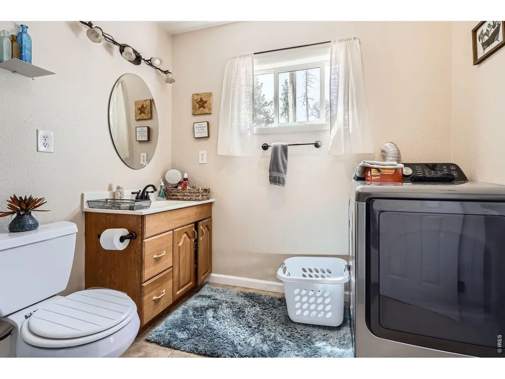 33 L ROAD Golden, CO 80403